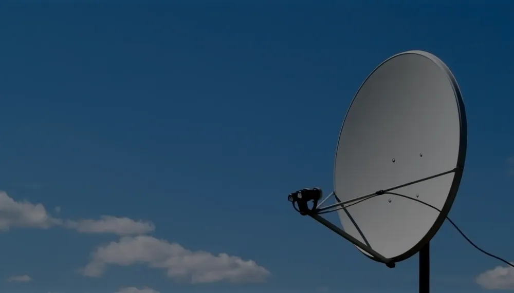 Parabole près de Bazouges Cré sur Loir